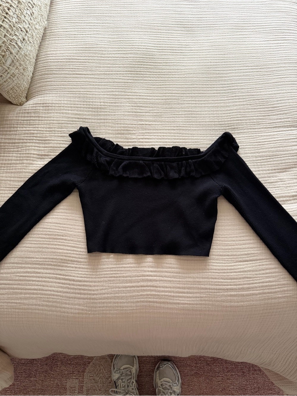 Dance & Marvel Black Off-Shoulder Ruffle Crop Top